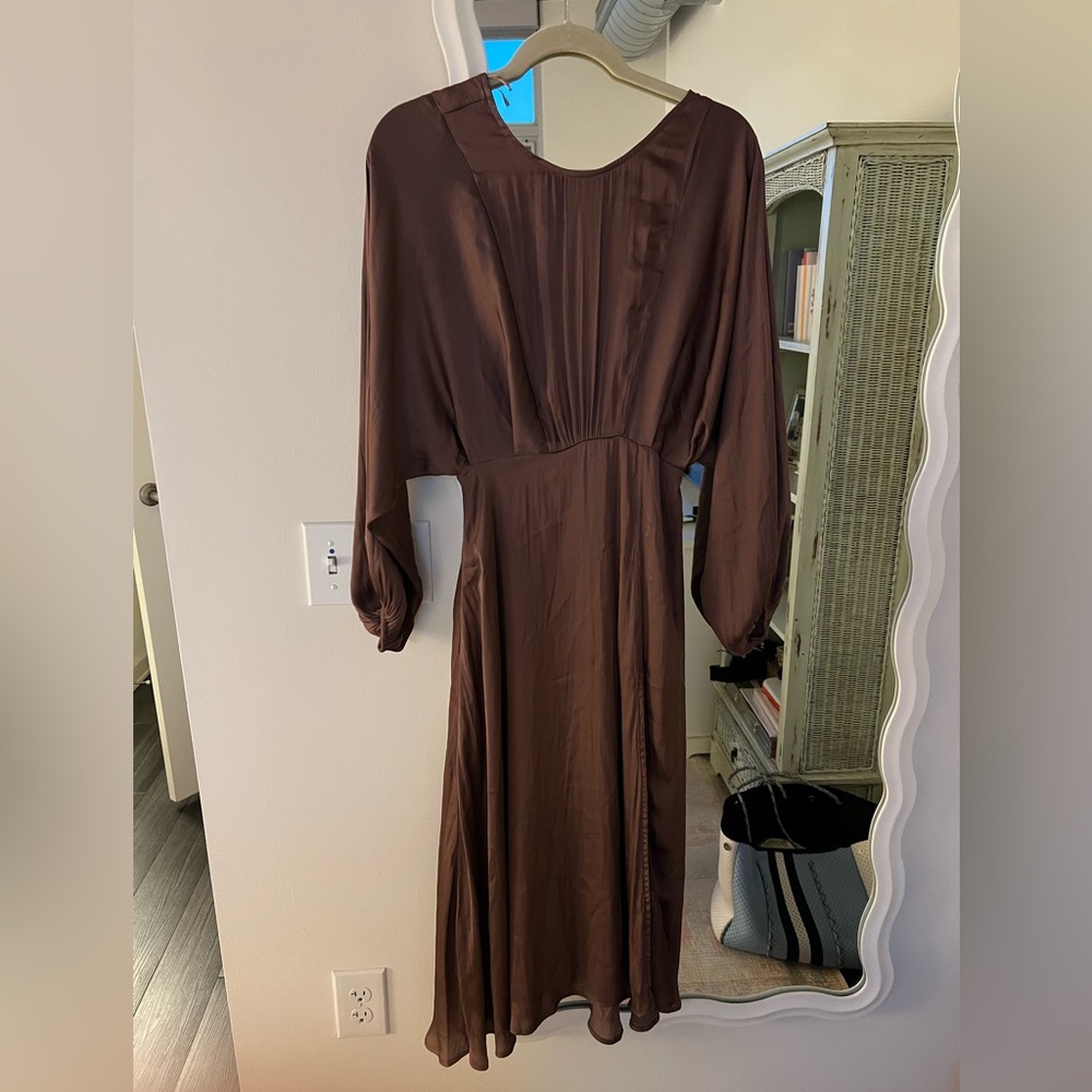 ASTR the Label Marin Dolman Sleeve Midi Dress in Brown - Picture 5 of 5